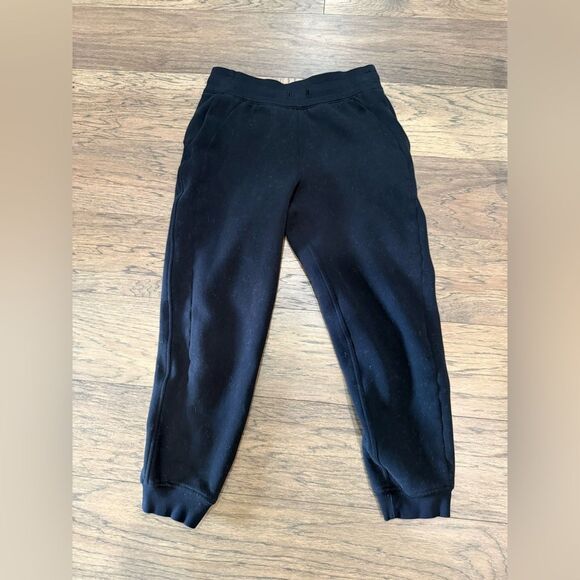 Lululemon Scuba High Rise Jogger
Size 6 - Picture 4 of 10